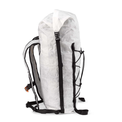 Right side view of Hyperlite Mountain Gear's Summit 30 Pack in Black